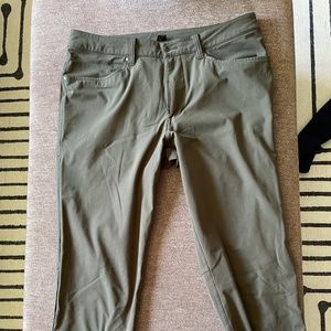 Lululemon ABC pant Olive